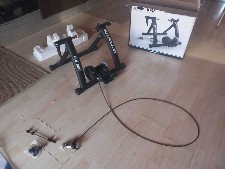 BIcicleta + Rolo conjunto | Bicicleta B'Twin Triban 540 (M) + Rolo B'Twin In'Ride 100