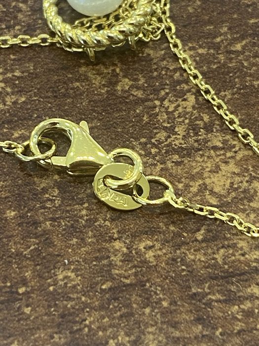 Złoty naszyjnik z perełką