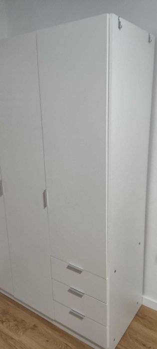 Roupeiro Solteiro KIT LCX3230 – JOM | Em Ótimo Estado