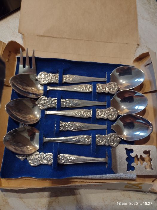 Продам мельхиоровые ложки