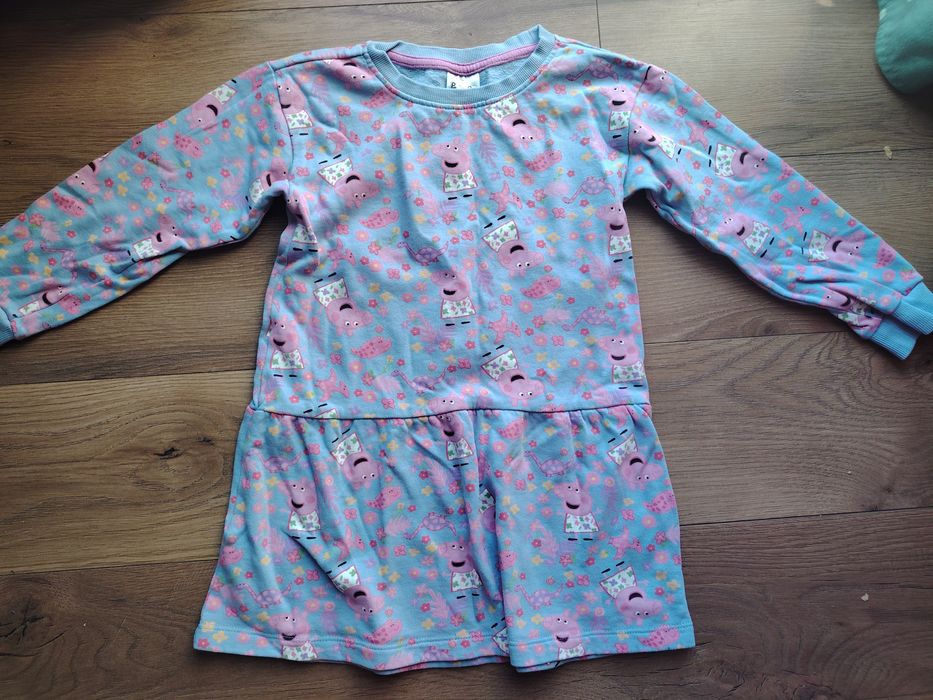 Sukienka rozm 110 świnka peppa