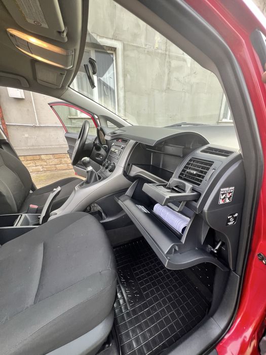 Toyota Auris 2008 1.4 дизель!