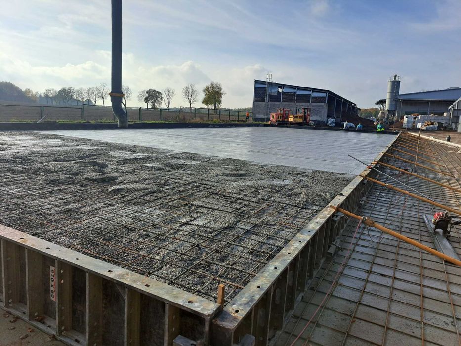 Usługi budowlane - budowa domów * prace żelbetowe * więźby dachowe