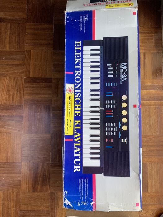 Orgao / Piano Monacor MC-3A
