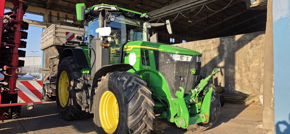 Ciągnik rolniczy John deer 7R 330 Claas Axion  960