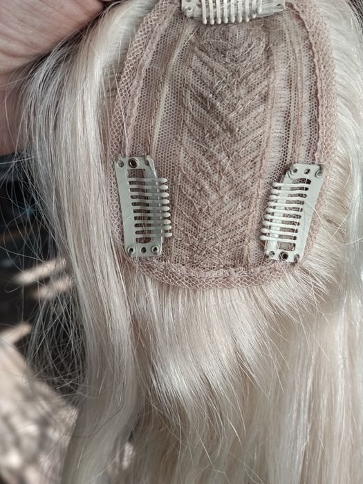 Mini tupet,topper bardzo jasny blond.