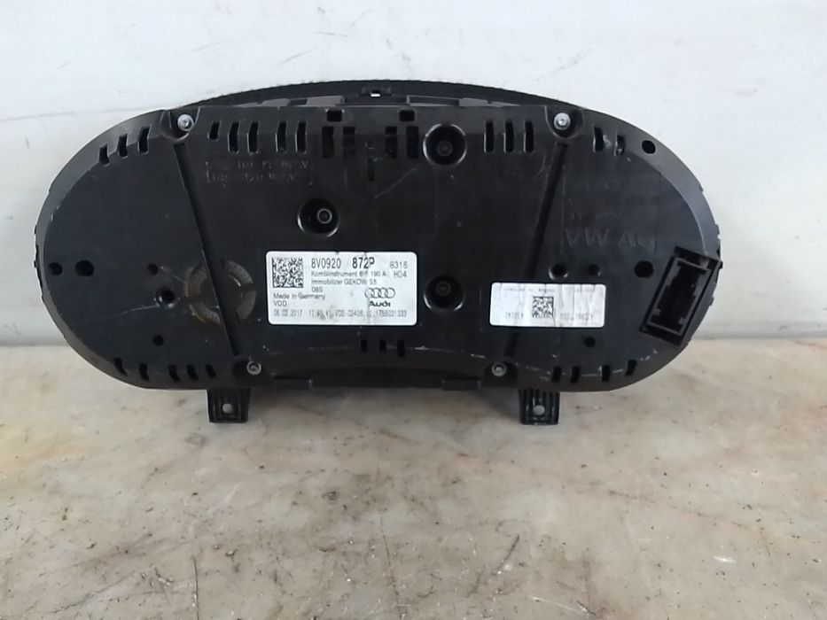 Quadrante / painel de instrumentos AUDI A3 Limousine (8VS, 8VM)