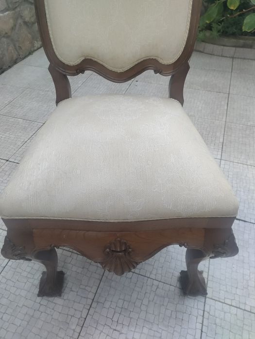 Cadeira antiga de quarto