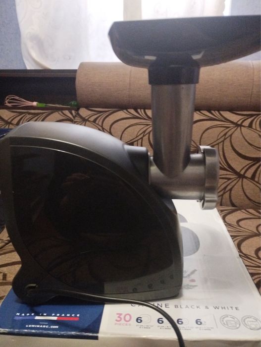 Мʼясорубка Moulinex 1100w