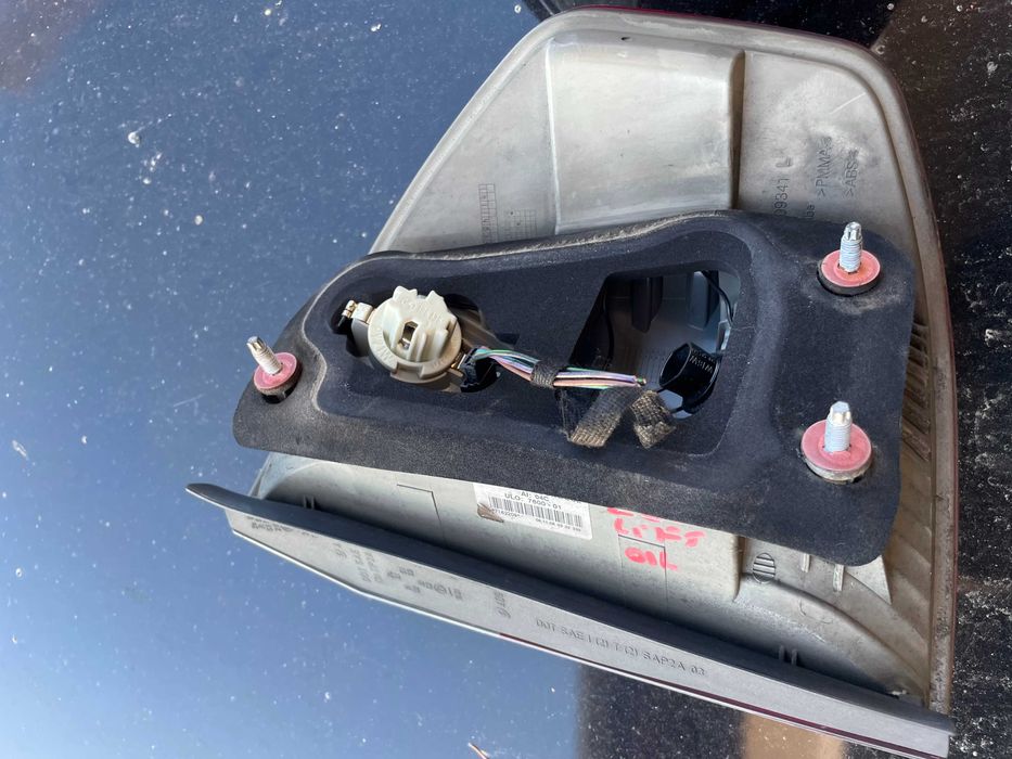 Bmw x3 e83 lift lampy lampa tył prawa 7.162.210 lewa 7.162.209 LED