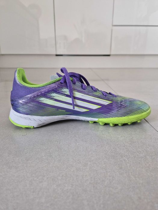 Turfy adidas F50 League 38