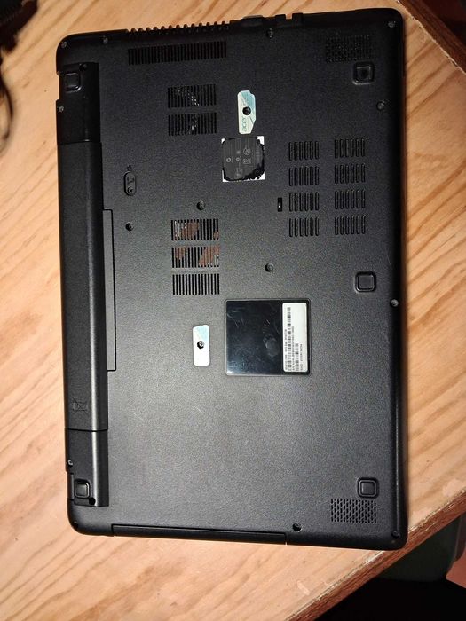 Acer Aspire E5-571G-72M5 (Sem Disco) – Para Peças