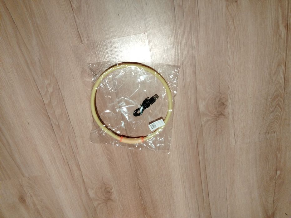 Świecąca obroża do 80 cm