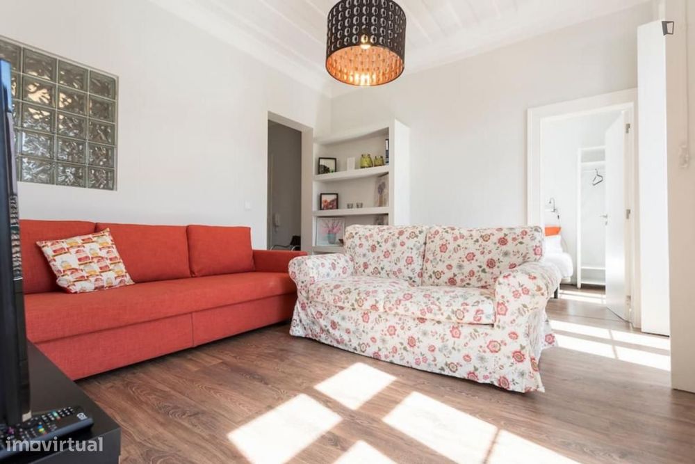 Apartamento com 3 quartos - localizado em Martim Moniz Lisbon
