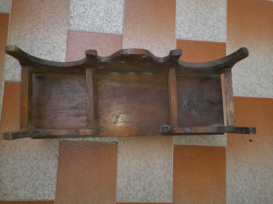 Prateleira garrafeira