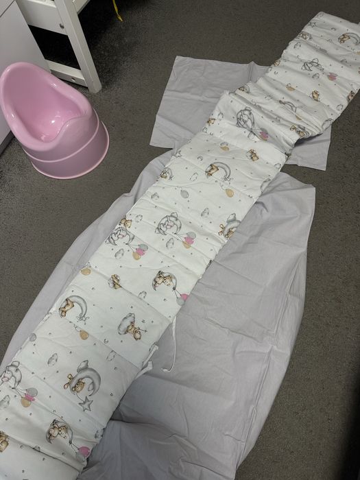 Новий дитячий комплект постільної білизни з бортиками сірого кольору