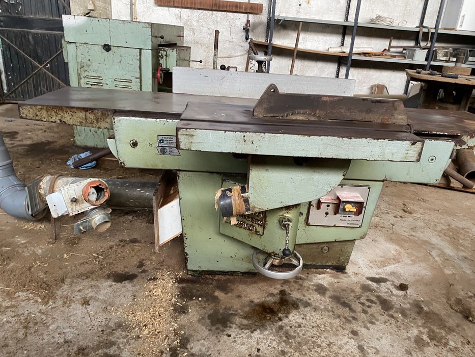 Conjunto Frama 500: garlopa, serra circular e furador horizontal