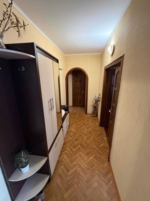 Продам 3-х комн. квартиру, р-н Центр