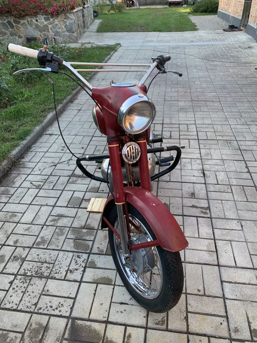Ява 350 в не поганому стані