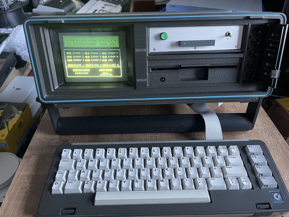 Commodore Sx 64 w badzo dobry stanie