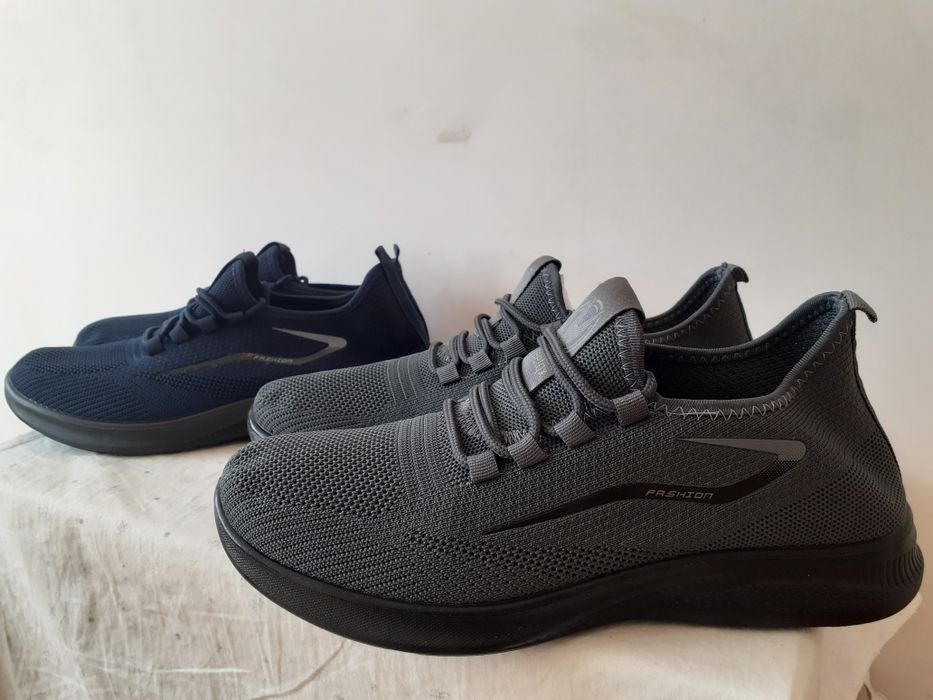 Абсолютно НОВЫЕ Легкие Мужские Кроссовки - Весна / Лето