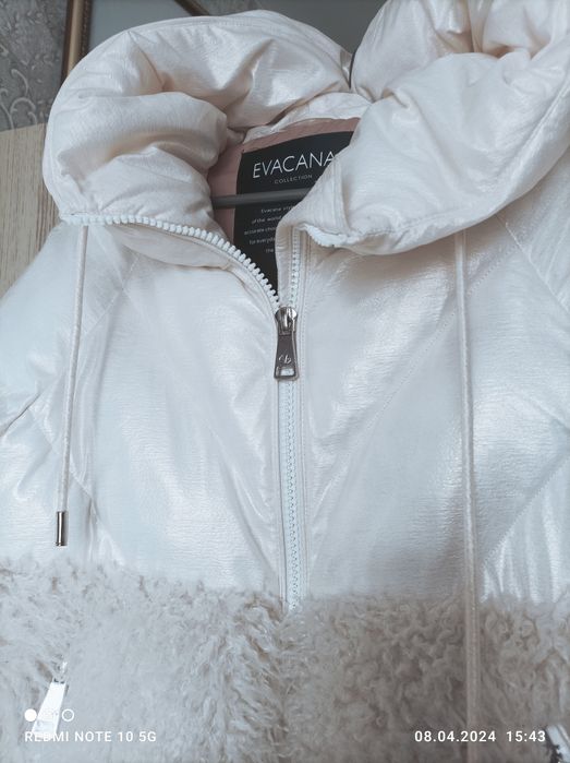 Продам  гарний пуховік фірми EVACANA.р.44