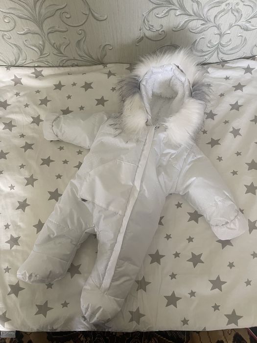 Комбінезон дитячий, зимовий, білий.