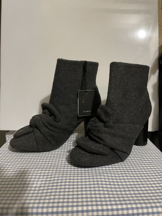 Чобітки ZARA весна дівчачі/жіночі 35 р.