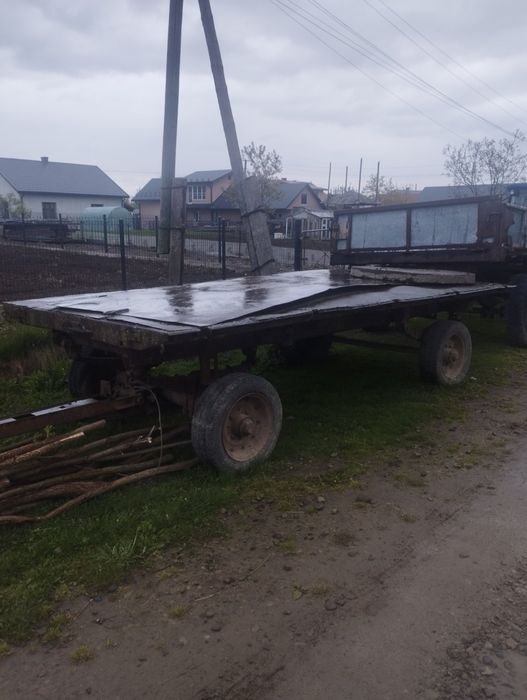 продам два прицепа за ціною 1