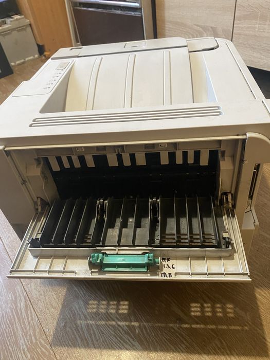 HP Laser Jet  P2035 принтер б/у