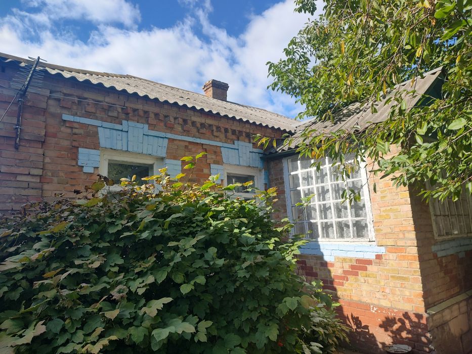 Продаж будинку на центральній вулиці