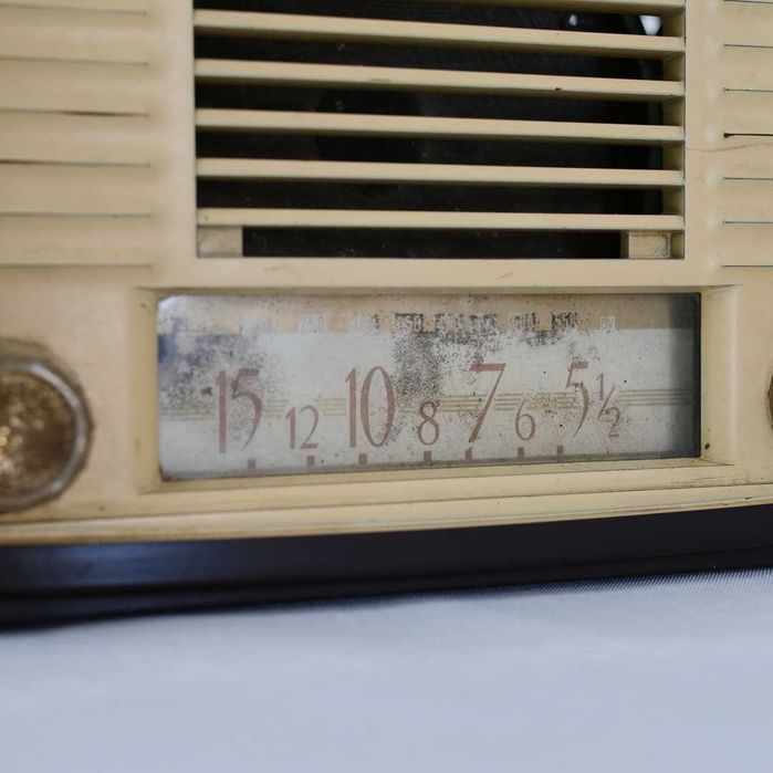 Rádio a válvulas Philips BX 115U