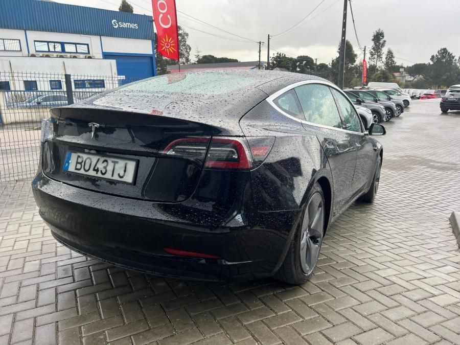 Tesla Model 3 Standard Range Plus RWD