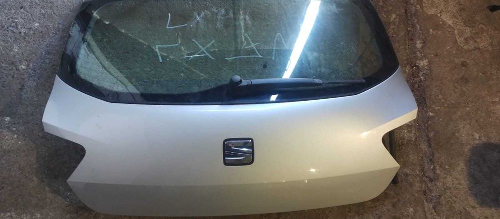 Tylna Klapa bagażnika Seat Ibiza 6J 2016 Kod: LX7W