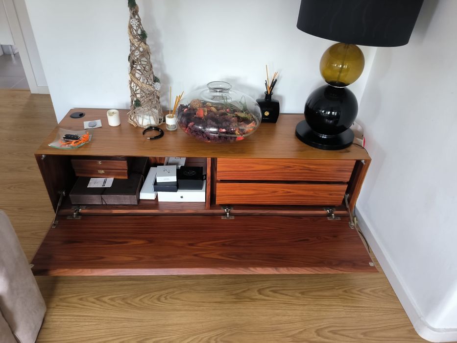 Conjunto de moveis em excelente estado
