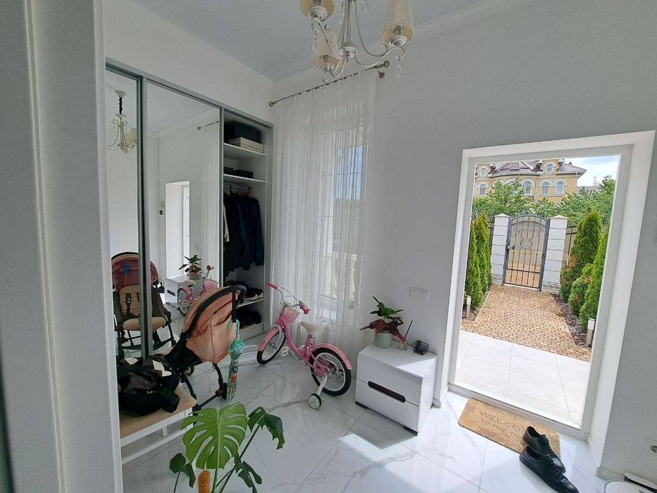 Ваша власна середземноморська історія-затишок, що починається з порога