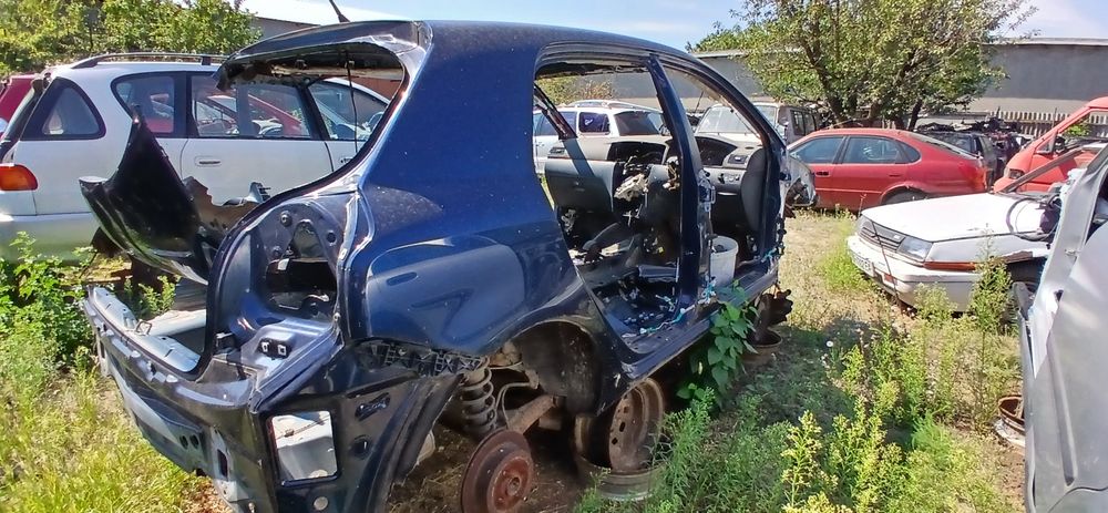 Toyota Corolla E110 по запчастям