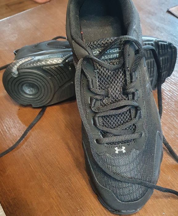 Чоловічі кросівки Under Armour 44.5, 28 см