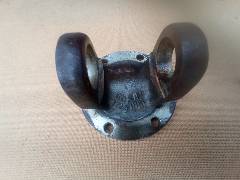 Фланец вилка крестовины Тата Эталон