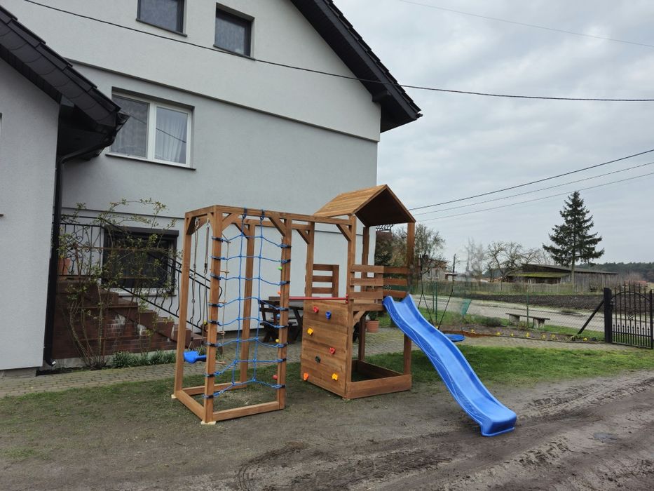 Plac zabaw model "E" - Małpi gaj - Zjeżdżalnia -
8
Siatka