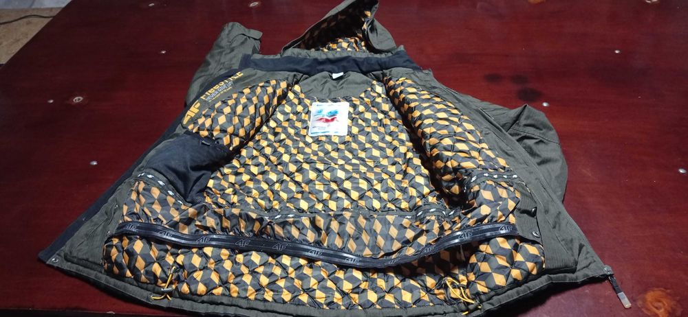 Kurtka narciarska 4F S męska zimowa membrana 8000