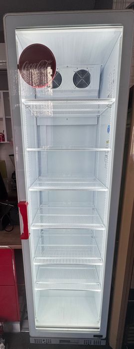 Продам б/у Холодильный шкаф Frigoglass ICOOL2-500 [R290) C