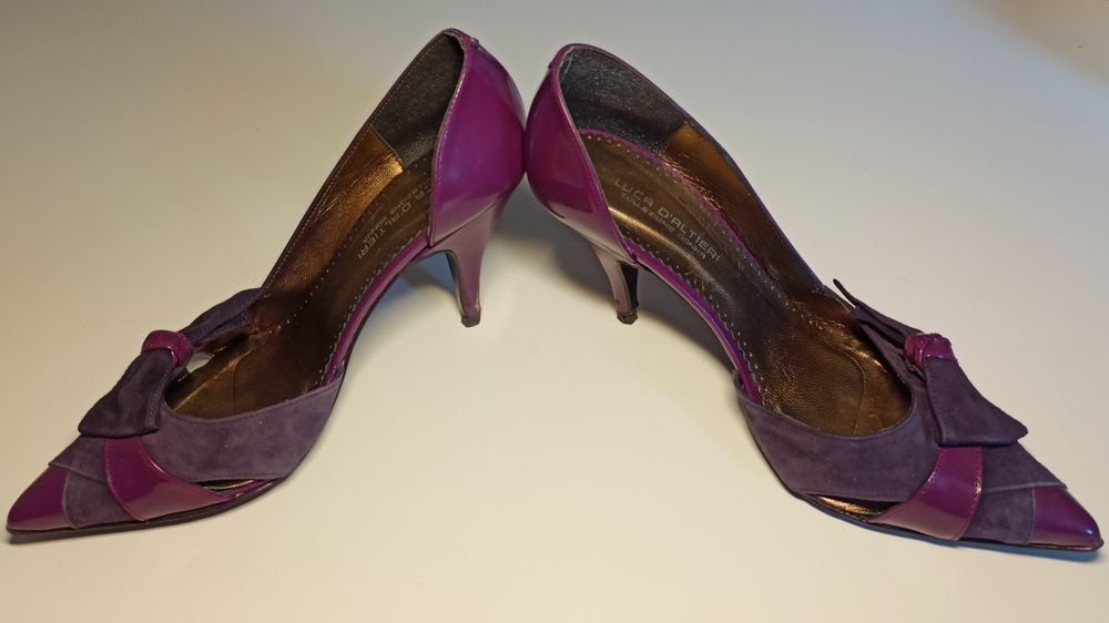 Fioletowe czółenka Luca D'Altieri rozm. 40