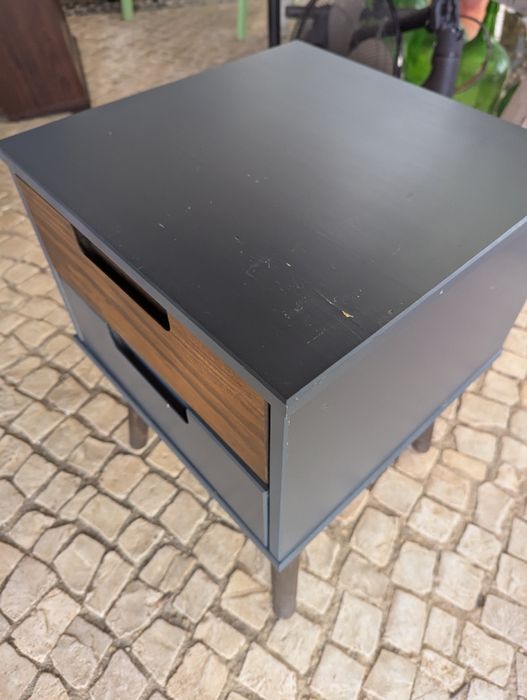 2 Mesinha de cabeceira