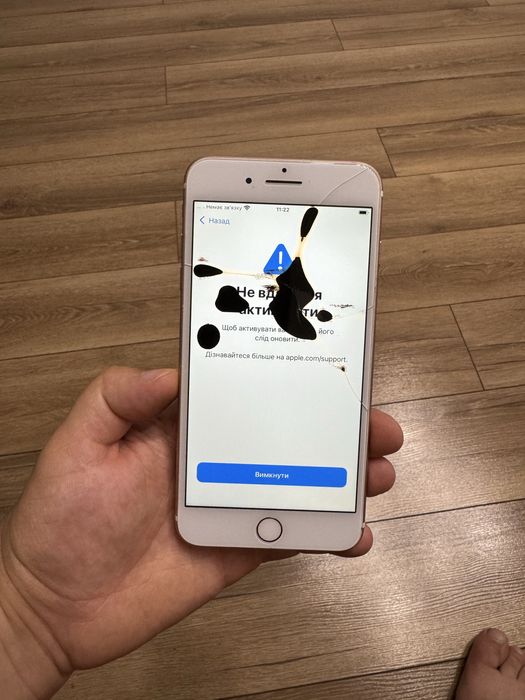 iPhone 7 Plus на активації