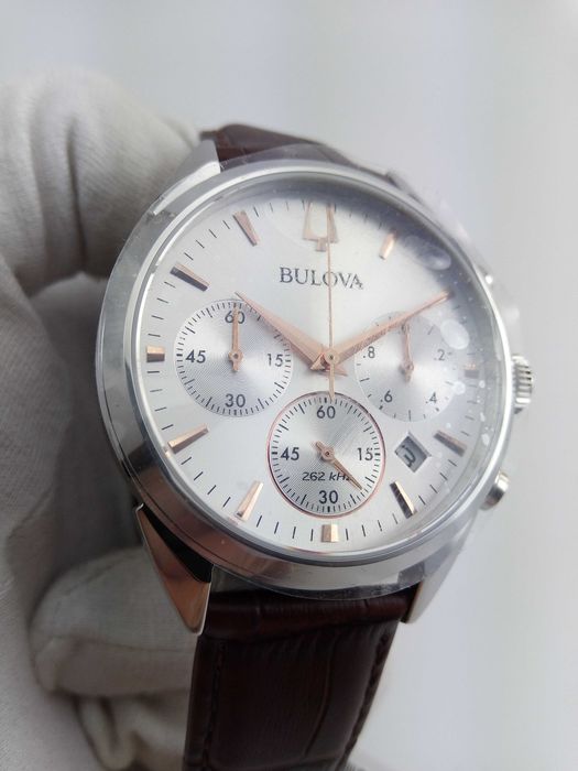 Bulova 96B370  частота колебаний 262 кГц, сапфир, хронограф, календарь