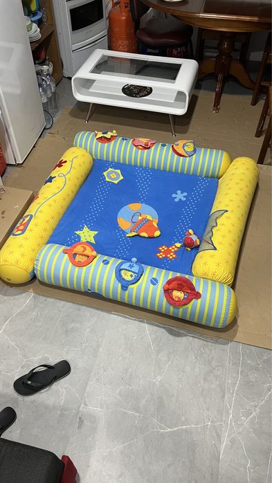 Parque para bebe insuflavel