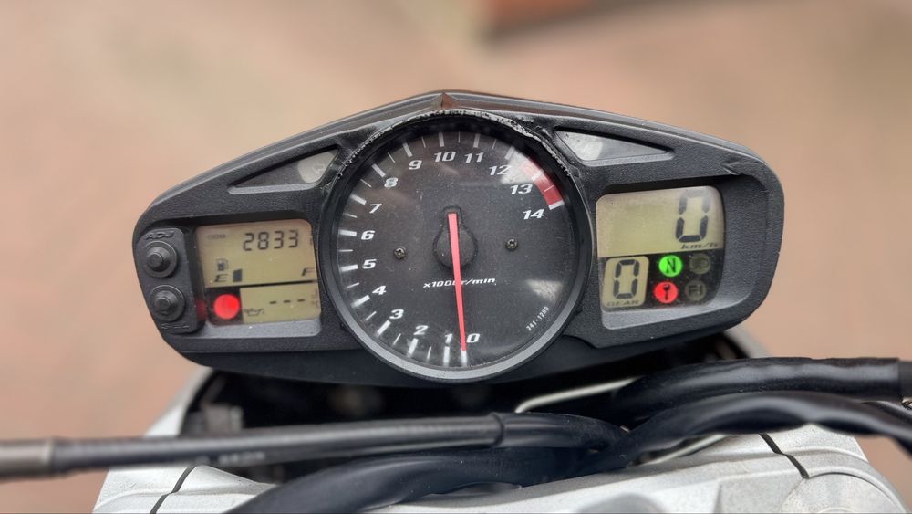 Suzuki GSR-400 Сузуки з Японії