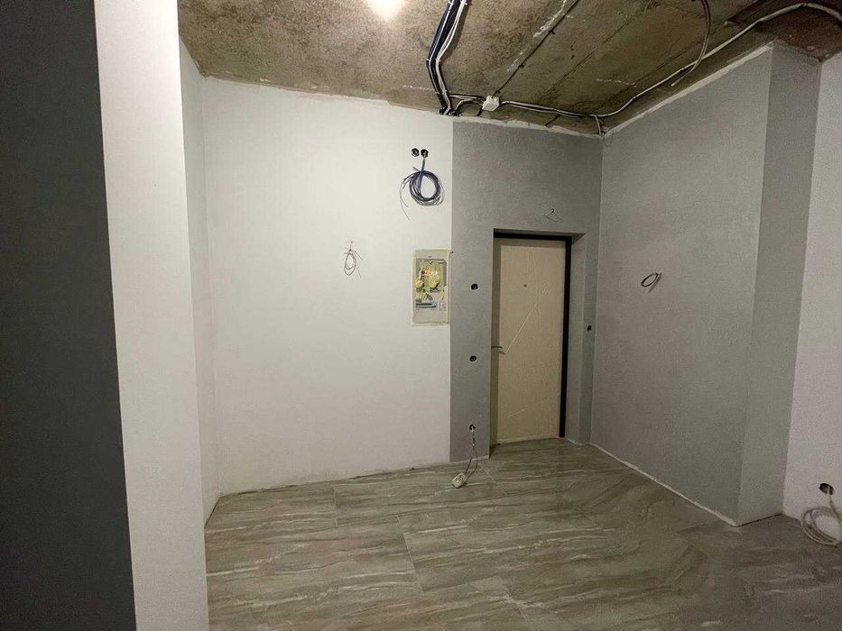 Продам  квартиру з ТЕРАСОЮ в новобудові поруч ЦЕНТРУ