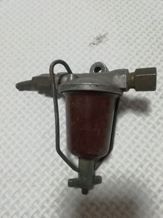 Продам фільтр відстійник.